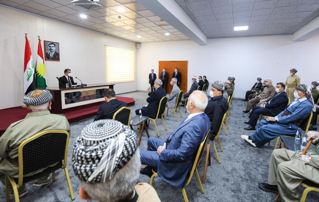 رئيس حكومة إقليم كوردستان يزور زاخو ويجتمع مع مسؤوليها ووجهائها وذوي الشهداء